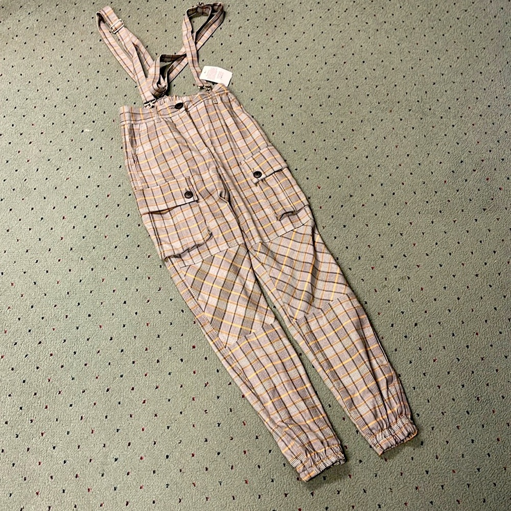 BERSHKA WOMENS GRAY/BLACK PLAID CARGO PANTS & DETACHABLE SUSPENDERS SIZE XS